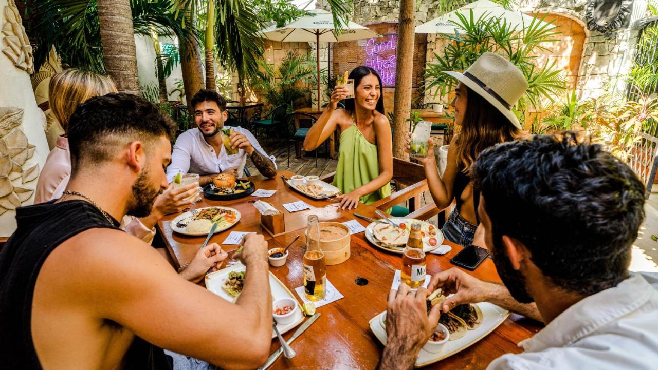 Enigmatic Hotel Experience Cancun Bagian luar foto